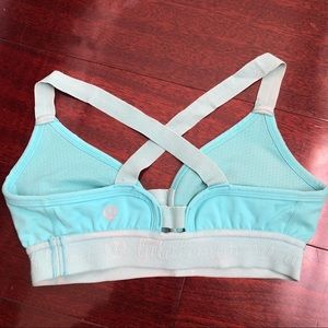 lululemon athletica Tops - Lululemon size 4 Blue Sports Bra lululemon athletica Tops - Lululemon size 4 Blue Sports Bra